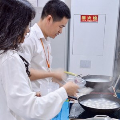 深圳纳宏光电与全体员工共度元宵佳节