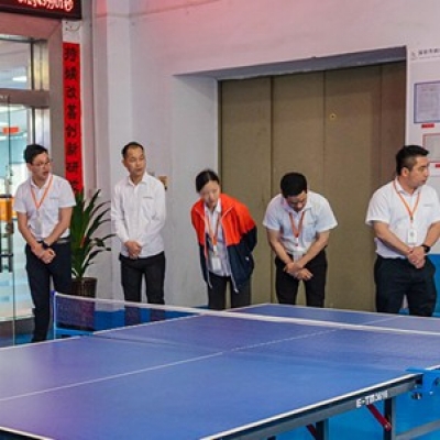 纳宏光电开展早上问早活动